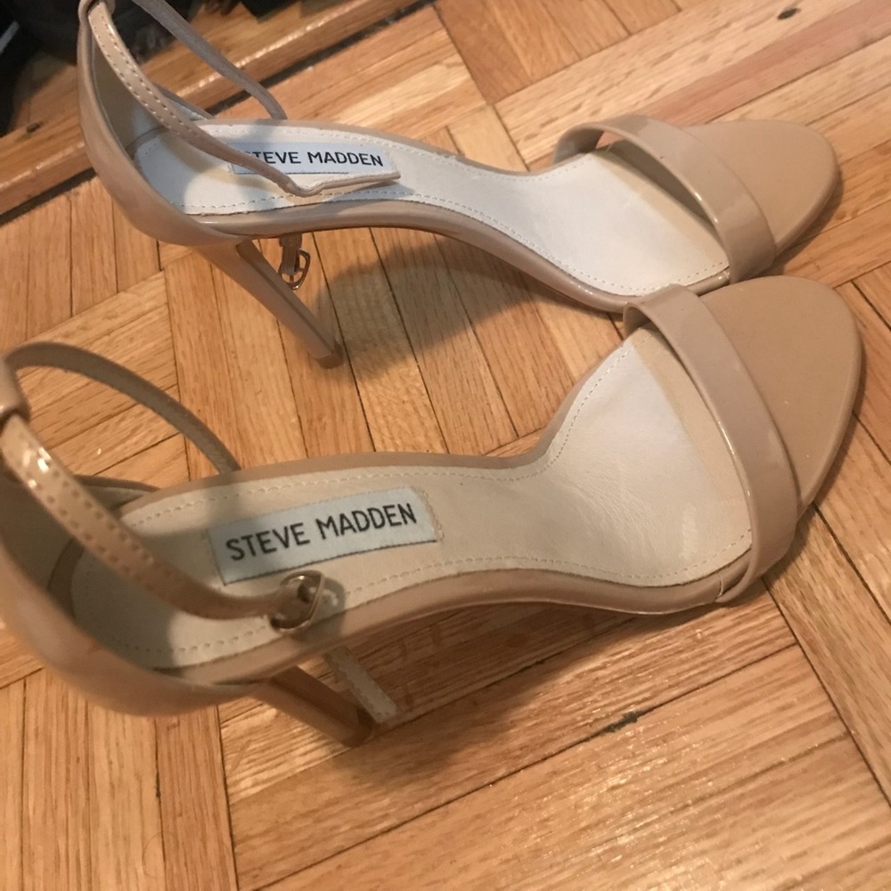 Steve Madden nude strappy heels